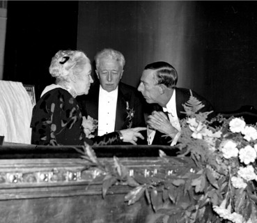 Selma Lagerlof with princes Eugen and Wilhelm, for her 80th birthday, the Dramaten, 1938. Creator: Unknown.