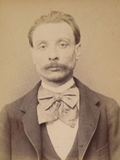 Mauroy. Alfred, édouard. 34 ans, né à Paris VIIe. Dessinateur. Anarchiste. 26/2/94., 1894.