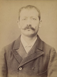 Bernard. Paul, Auguste. 32 ans, né à Crest (Drôme). Employé. Excitation au meurtre, anarchiste. 11/2/94. , 1894.