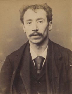 Becu. Lucien. 27 ans, né à la Conté d'Abigny (Pas-de-Calais). Garçon de café. Pas de motif. 22/2/94., 1894.