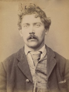 Léonard. Aimé. 30 ans, né à Chalonné/s/Loire (Maine & Loire). Mineur ou gazier. Anarchiste. 27/2/94. , 1894.