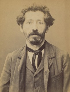 Lutringer. Pierre, Léopold. 43 ans, né le 25/11/50 à Stenay (Meuse). Cordonnier. Anarchiste. 3/7/94. , 1894.