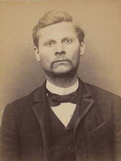 Pivat. Georges, Léopold. 34 ans, né à Vauxcié (Aisne). Tailleur d'habits. Anarchiste. 9/3/94., 1894.