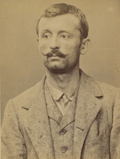 Pernin. François. 34 ans, né le 11/1/60 au Creuzot (Saône-et-Loire). Forgeron. Anarchiste. 2/7/94., 1894.