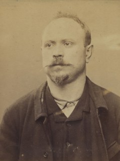 Della Casa. 36 ans, né le 1/3/58 à Avoglion (Italie). Cordonnier. Anarchiste. 2/7/94., 1894.