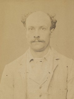 Roussel. Henri-Louis. 28 ans, né à Paris le 2/10/65. Ardoiseur. Anarchiste. 2/7/94., 1894.