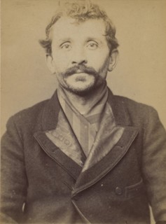 François dit Francis. 38 ans, né le 3/12/55 à Reims (Marne). ébéniste. Anarchiste. 5/3/94., 1894.