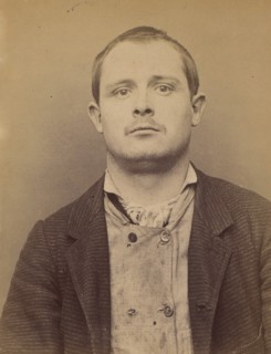 310. Olivier. Philippe, Octave. 25 ans, né le 29/6/68 à Paris XVIIle. Plombier. Anarchiste. 16/3/94., 1894.