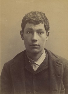 Galau. Charles. 18 ans, né à Nogent s/Marne (Seine). Charron. Cris séditieux. Anarchiste. 21/2/91. , 1891.