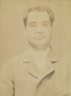 Dauriac. Henri, Georges. 36 ans, né à Memphis (USA). Agent d'affaires. Extortion de fonds. 22/12/94., 1894.