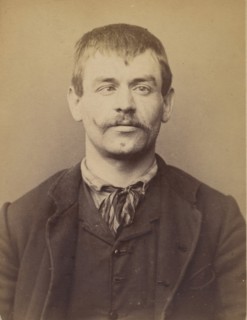 Charrié. Léon, Joseph. 27 ans, né à Paris XVllle. Garçon Plombier. Anarchiste. 1/3/94., 1894.