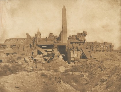 Ruines du Palais de Karnac - Vue prise à l'extrêmité du Sanctuaire, 1849-50.