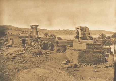 Ruines et Village de Begueh, petite ile à l'Ouest de Philae, April 11, 1850.