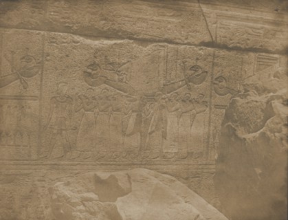 Palais de Karnak, sculptures extérieures du sanctuaire de granit., 1849-51.