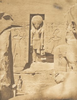 Décoration de l'entrée du grand Spéos d'Abousembil (Le Dieu Phré recevant les offrandes de Rhamsès-le-grand), March 1850.