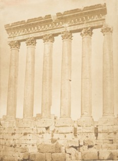 Colonnade du Temple du Soleil, à Baâlbek (Héliopolis), September 1850.