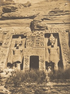 Entrée du Spéos d'Athor, à Abousembil, March 1850.