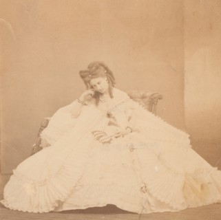 Le peignoir plissé, 1860s.