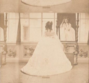 [Countess de Castiglione as Elvira at the Cheval Glass], 1861-67.