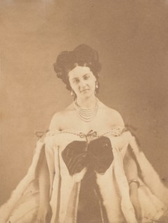 Les épaules tombantes, 1860s.