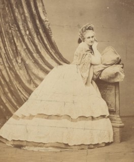[Standing at the Prie-Dieu], 1861-64.