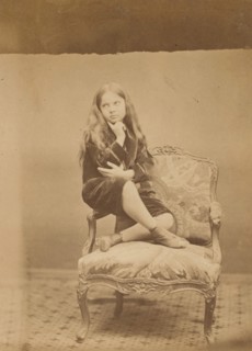 Les jambes croisées, 1860s.