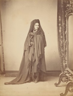 Série à la Ristori, 1860s.