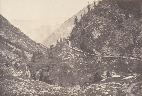 Gorge d'Astos, prise en revenant du lac d'Oo, Luchon, 1853.