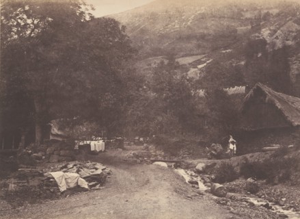 Village de Montaubant pris de Luchon, 1853.