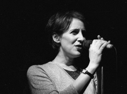 Stacey Kent, Ronnie Scott?s, Soho, London, 1 Feb 2000. Creator: Brian O'Connor.