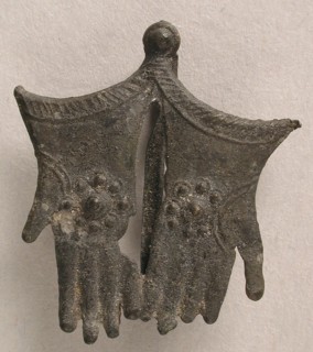 Pilgrim's Badge with Becket's Gloves, British, 15th century.