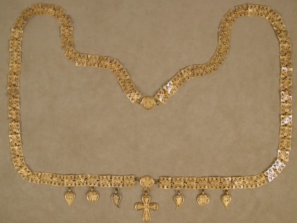 Gold Necklace with Cross, Byzantine, 6th century.