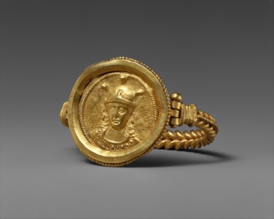 Bracelet with Bust of Roma, Byzantine, 400-450.