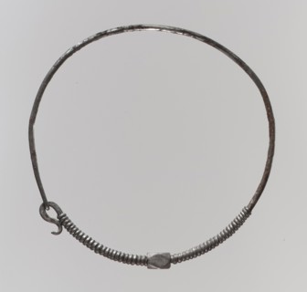 Earring, Frankish, 675-725.