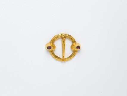 Ring Brooch, French or British, 13th century. Inscription: "I am here in place of a (male) friend."