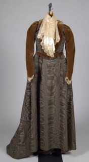 Afternoon dress, American, 1890-93.