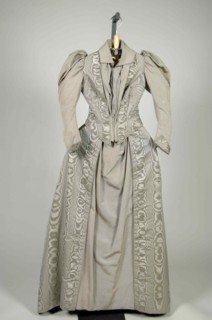 Afternoon dress, American, 1890-95.
