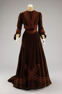 Afternoon dress, French, ca. 1903.