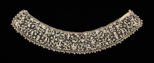 Collar