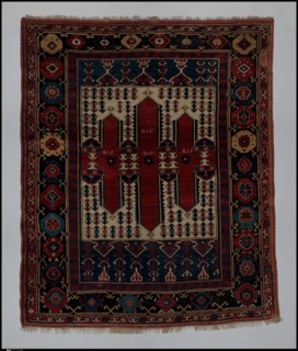 Carpet with Double-Ended Triple Niche