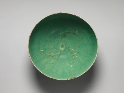 Bowl with Fish Motifs, Iran, first half 14th century.