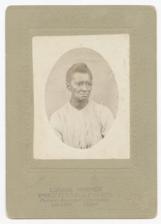 Photograph of a woman, ca. 1910. Creator: Lucius Harper.