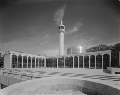 London Central Mosque and The Islamic Cultural Centre, Park Road, Regent's Park, GLA, 15/08/1977. Creator: John Laing plc.