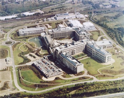 Glaxo Medical Research Centre, Gunnels Wood Road, Stevenage, Hertfordshire, Jan - Aug 1995. Creator: John Laing plc.