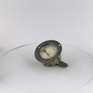Indicator, Fuel Pressure, German, c1918. Creator: Prerauer & Scholz.