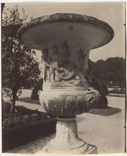 Versailles, Vase, 1905. Creator: Eugene Atget.