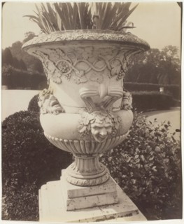 Versailles, Vase, 1905. Creator: Eugene Atget.