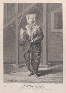 Femme Juive, Courtiere qui porte ses Marchandises aux Juenes Dames Turques qui ne peuve..., 1714-15. Creator: Unknown.