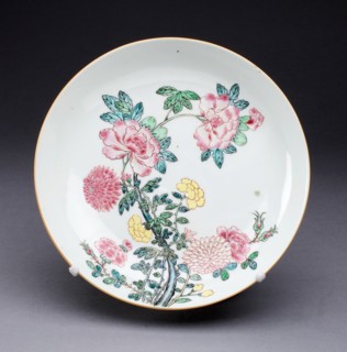 Dish, China, c. 1725, Qing Dynasty (1644-1911), Yongzhen period (1723-1735). Creator: Unknown.