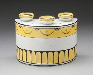 Bulb Pot with Cover (one of a pair), England, 18th/19th century. Creator: Unknown.